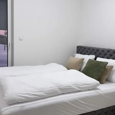 Divcibarski Pogledi Apartman *