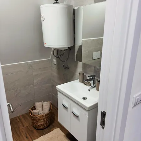 Apartment Divcibarski Pogledi Divcibare