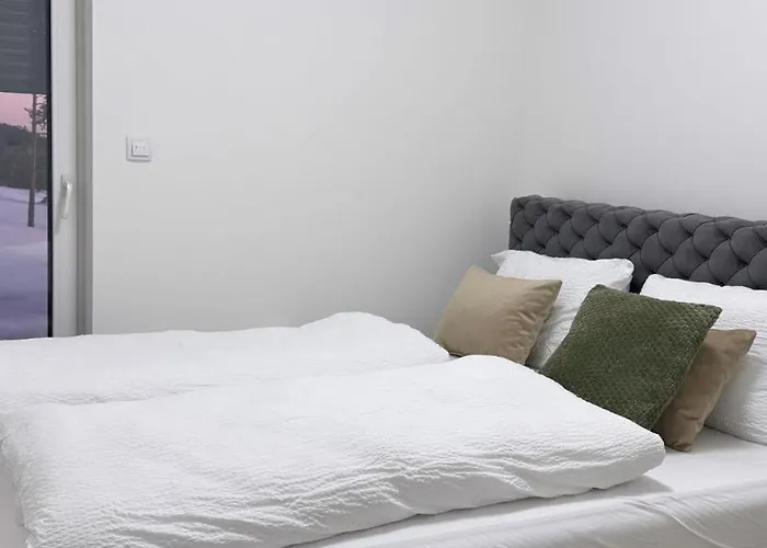 Divcibarski Pogledi Apartament *