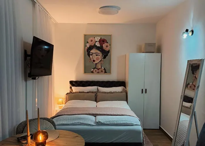 Divcibarski Pogledi *