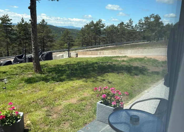 Divcibarski Pogledi Apartament *